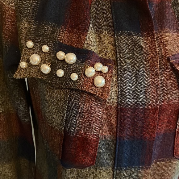 Fabulous😱#3555 Collage Jacket in gorgeous fall toned plaid and pearl accents - Picture 5 of 12